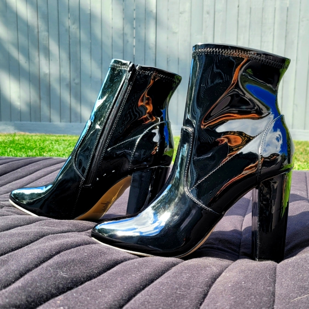 JustFab Rosanna Shiny Patent Heeled Bootie Sz 10